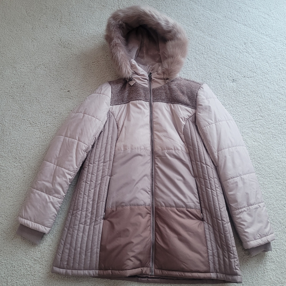 Like New Liz Claiborne Women's Mauve Quilted Jacket with Faux Fur Hood Size L - Picture 11 of 13